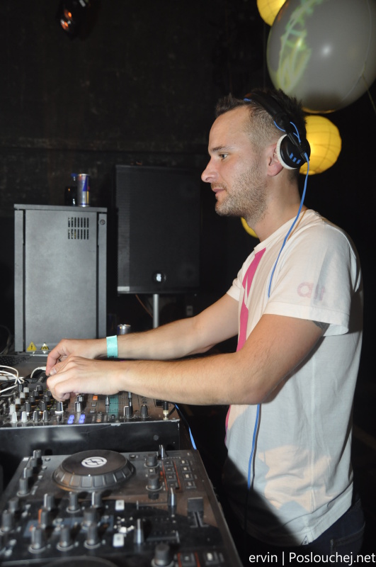 ELEKTRA W. PAN-POT (MOBILEE) - Pátek 14. 12. 2012
